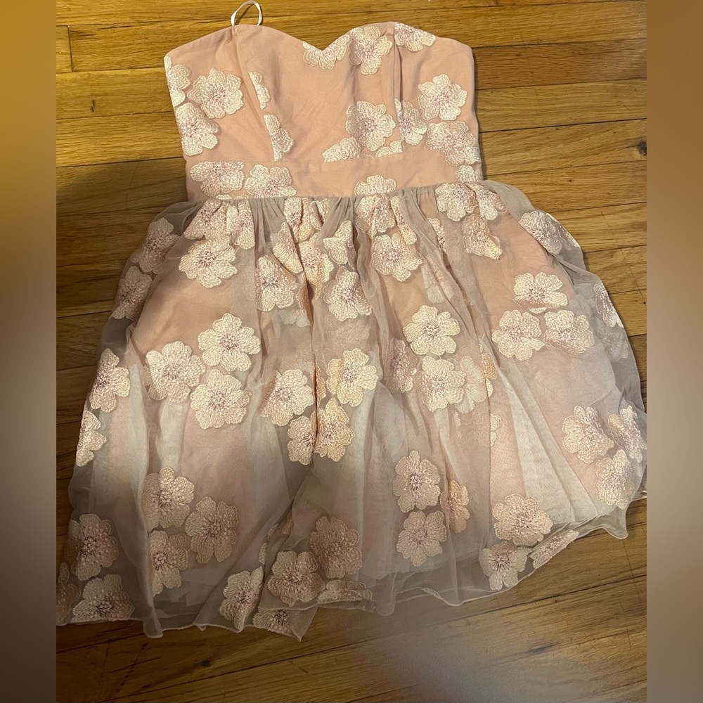 beige flower dress
